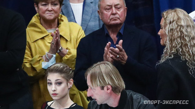 Алексей Мишин, Этери Тутберидзе. Алена Косторная и Евгений Плющенко. Фото Дарья Исаева, «СЭ» / Canon EOS-1D X Mark II Алексей Мишин, Этери Тутберидзе. Алена Косторная и Евгений Плющенко. Фото Дарья Исаева, «СЭ» / Canon EOS-1D X Mark II