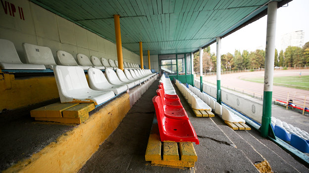 Стадион «Труд». Фото Дарья Исаева, «СЭ» / Canon EOS-1D X Mark II Стадион «Труд». Фото Дарья Исаева, «СЭ» / Canon EOS-1D X Mark II