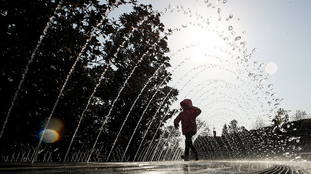 Паряк рядом со стадионом «Краснодар». Фото Дарья Исаева, «СЭ» / Canon EOS-1D X Mark II Паряк рядом со стадионом «Краснодар». Фото Дарья Исаева, «СЭ» / Canon EOS-1D X Mark II