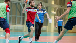 Большой дебют в Минске. Россияне сыграют с украинцами