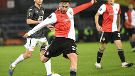 Защита ЦСКА развалилась в Роттердаме. Адвокат победил Гончаренко