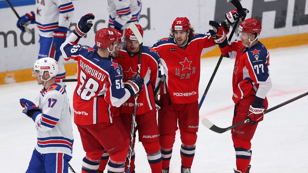 Хоккеисты ЦСКА. Фото Федор Успенский, «СЭ» / Canon EOS-1D X Mark II Хоккеисты ЦСКА. Фото Федор Успенский, «СЭ» / Canon EOS-1D X Mark II