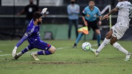 У Луиза Адриану гол и травма. Бывший спартаковец помог «Палмейрасу» выиграть шестой раз подряд