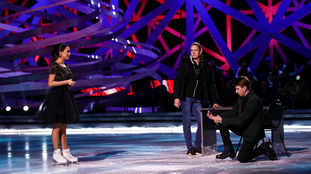 Алина Загитова и Алексей Ягудин. Фото Дарья Исаева, «СЭ» / Canon EOS-1D X Mark II Алина Загитова и Алексей Ягудин. Фото Дарья Исаева, «СЭ» / Canon EOS-1D X Mark II