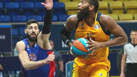 «Еще пару недель, и вы увидите настоящего Монро». Интервью суперцентрового