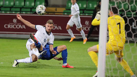 А где завершение? Как сборная России сыграла без Дзюбы