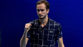 Медведев вновь переломил Зверева. Следующее испытание — Джокович