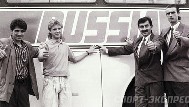 1992 год. Слева направо: Юрий Матвеев, Владимир Бесчастных, Станислав Черчесов, Андрей Иванов.