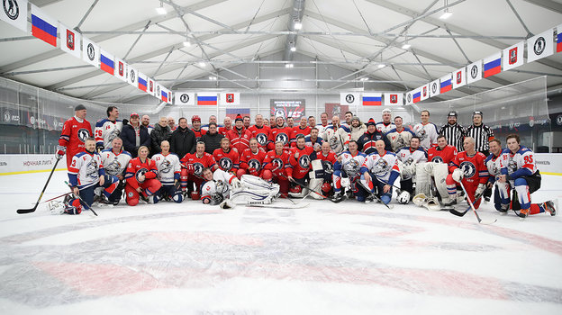 Ночная хоккейная лига. Ночная хоккейная лига.