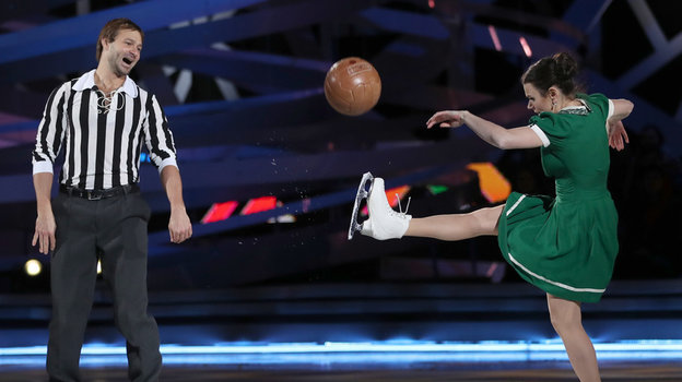 Шоу «Ледниковый период». Девятый выпуск. Дмитрий Сычев и Мария Петрова. Фото Александр Федоров, «СЭ» / Canon EOS-1D X Mark II Шоу «Ледниковый период». Девятый выпуск. Дмитрий Сычев и Мария Петрова. Фото Александр Федоров, «СЭ» / Canon EOS-1D X Mark II