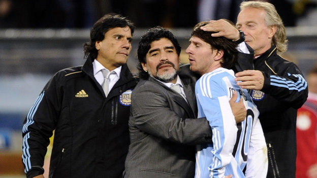 Диего Марадона и Лионель Месси. Фото Reuters Диего Марадона и Лионель Месси. Фото Reuters