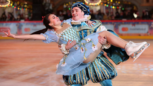 28 ноября. Москва. Красная площадь. Алина Загитова. Фото Федор Успенский, «СЭ» / Canon EOS-1D X Mark II 28 ноября. Москва. Красная площадь. Алина Загитова. Фото Федор Успенский, «СЭ» / Canon EOS-1D X Mark II