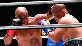 Тайсон и Джонс выдали отличный бой! Они рубились не хуже молодых