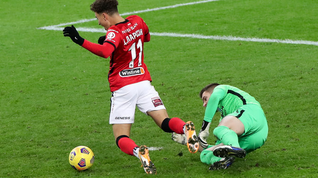 Падение Джордана Ларссона. Фото Дарья Исаева, «СЭ» / Canon EOS-1D X Mark II Падение Джордана Ларссона. Фото Дарья Исаева, «СЭ» / Canon EOS-1D X Mark II