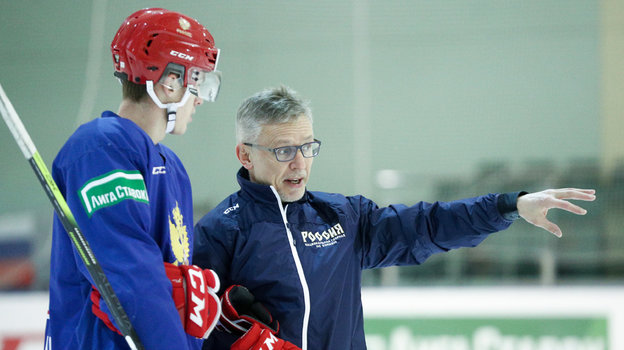 2019 год. Игорь Ларионов — тренер молодежной сборной России. Фото Дарья Исаева, «СЭ» / Canon EOS-1D X Mark II 2019 год. Игорь Ларионов — тренер молодежной сборной России. Фото Дарья Исаева, «СЭ» / Canon EOS-1D X Mark II