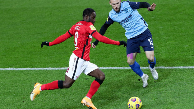 Виктор Мозес. Фото Дарья Исаева, «СЭ» / Canon EOS-1D X Mark II Виктор Мозес. Фото Дарья Исаева, «СЭ» / Canon EOS-1D X Mark II