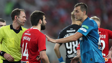 1 сентября 2019 года. Москва. «Спартак» - «Зенит» — 0:1. Георгий Джикия и Артем Дзюба.