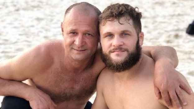 Рафаэль Физиев с отцом — Салманом. Рафаэль Физиев с отцом — Салманом.