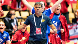 «Разочаровал». Тренеру россиянок не простили Данию