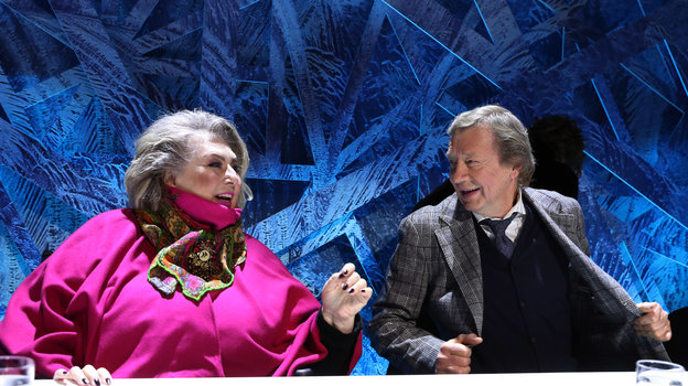 Татьяна Тарасова и Юрий Семин. Фото Александр Федоров, «СЭ» / Canon EOS-1D X Mark II Татьяна Тарасова и Юрий Семин. Фото Александр Федоров, «СЭ» / Canon EOS-1D X Mark II