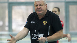 «Сборной нужен тренер, который боролся бы за родину, а не за бабки». Трефилов — о причинах поражения на Евро