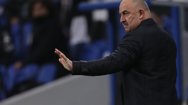 Главный тренер сборной России Станислав Черчесов. Фото Александр Федоров, «СЭ» / Canon EOS-1D X Mark II Главный тренер сборной России Станислав Черчесов. Фото Александр Федоров, «СЭ» / Canon EOS-1D X Mark II