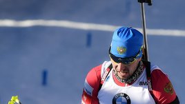 Логинова хватило только на полгонки. Александр снова дрогнул, когда забрезжила медаль