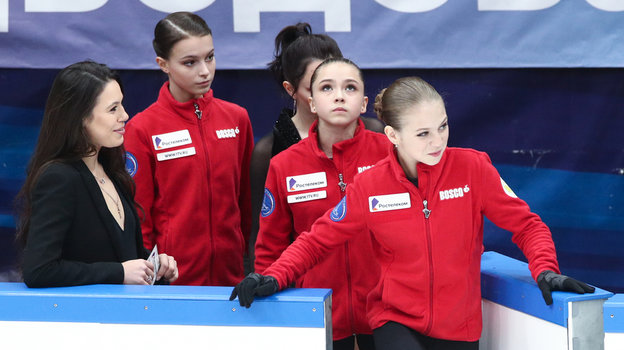 Елена Ильиных, Анна Щербакова, Камила Валиева, Александра Трусова. Фото Дарья Исаева, «СЭ» / Canon EOS-1D X Mark II Елена Ильиных, Анна Щербакова, Камила Валиева, Александра Трусова. Фото Дарья Исаева, «СЭ» / Canon EOS-1D X Mark II