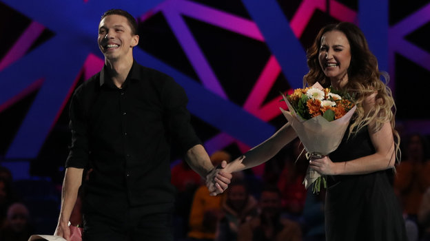 Ольга Бузова и Дмитрий Соловьев. Фото Александр Федоров, «СЭ» / Canon EOS-1D X Mark II Ольга Бузова и Дмитрий Соловьев. Фото Александр Федоров, «СЭ» / Canon EOS-1D X Mark II