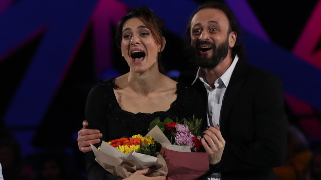 Елена Исинбаева с Ильей Авербухом. Фото Александр Федоров, «СЭ» / Canon EOS-1D X Mark II Елена Исинбаева с Ильей Авербухом. Фото Александр Федоров, «СЭ» / Canon EOS-1D X Mark II