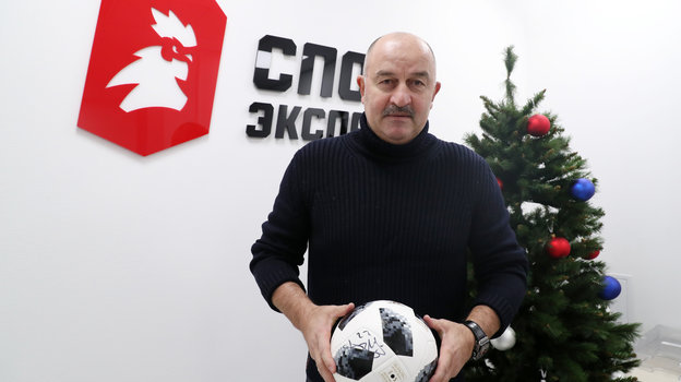 Станислав Черчесов. Фото Федор Успенский, «СЭ» / Canon EOS-1D X Mark II Станислав Черчесов. Фото Федор Успенский, «СЭ» / Canon EOS-1D X Mark II