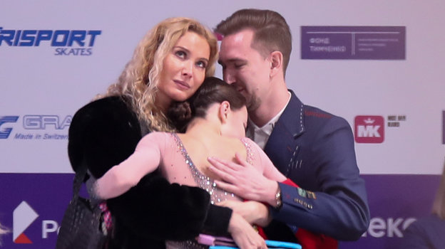 27 декабря. Челябинск. Этери Тутберидзе, Анна Щербакова, Даниил Глейхенгауз. Фото Дарья Исаева, «СЭ» / Canon EOS-1D X Mark II 27 декабря. Челябинск. Этери Тутберидзе, Анна Щербакова, Даниил Глейхенгауз. Фото Дарья Исаева, «СЭ» / Canon EOS-1D X Mark II