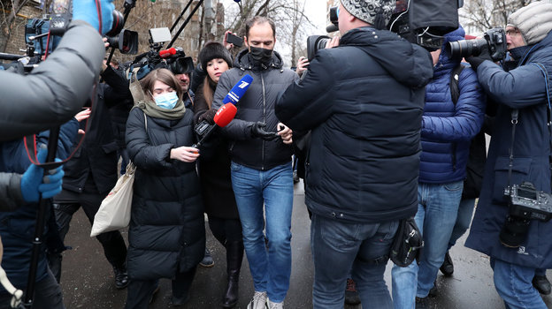 Роман Широков покидает суд. Фото Федор Успенский, «СЭ» / Canon EOS-1D X Mark II Роман Широков покидает суд. Фото Федор Успенский, «СЭ» / Canon EOS-1D X Mark II