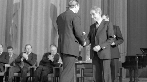 Январь 1980 года. Москва. Валентин Сыч и Николай Старостин. Фото Сергей Колганов Январь 1980 года. Москва. Валентин Сыч и Николай Старостин. Фото Сергей Колганов