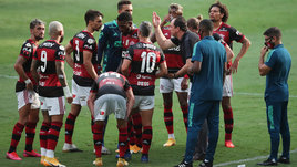 Фанаты «Фламенго» устроили осаду клубной базы, «Спорт» потребовал отказаться от ВАР