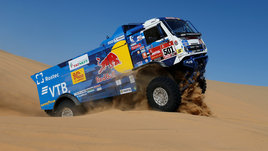 «КамАЗ» никого не подпустил к подиуму. Итоги насыщенного «Дакара»