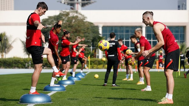 Зелимхан Бакаев и Илья Кутепов. Фото ФК «Спартак» Зелимхан Бакаев и Илья Кутепов. Фото ФК «Спартак»