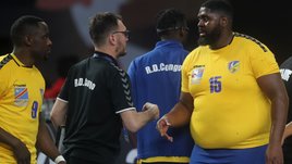 Грузовик с пивным пузом. Толстяк из Конго стал героем чемпионата мира и соцсетей