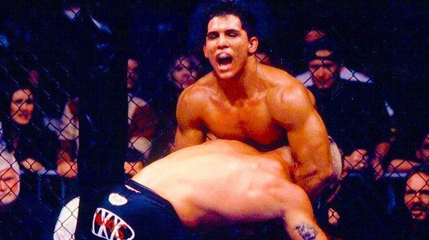 1999 год. Фрэнк Шэмрок против Тито Ортиса. 1999 год. Фрэнк Шэмрок против Тито Ортиса.