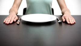 Можно ли похудеть при помощи голодания и опасно ли оно для здоровья. Отвечает диетолог