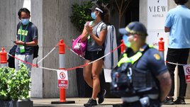 «Здесь как в тюрьме». Карантин на Australian Open поссорил всех со всеми