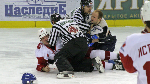 Рид Симпсон против Андрея Срюбко.