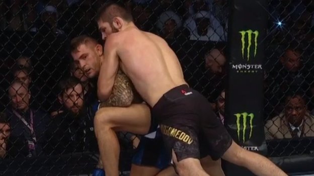 Дастин Порье и Хабиб Нурмагомедов. Дастин Порье и Хабиб Нурмагомедов.