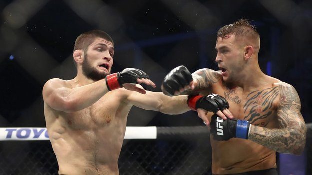 Хабиб Нурмагомедов и Дастин Порье. Фото AP Хабиб Нурмагомедов и Дастин Порье. Фото AP