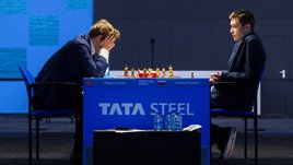 Есипенко победил Карлсена и идет вторым в Вейк-ан-Зее