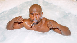 «В зал пришла женщина с ребенком, а он ей: «Пошла отсюда! Это место для мужиков!» Воспоминания о легендарном Джеймсе Тони