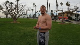 «Когда был студентом, весил 85 кг. Теперь — 122». Волков рассказывает, как превратился в огромного качка