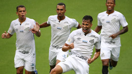 Искусственное поле против лидера, гол Энрике сравнили с Криштиану Роналду, «Марсель» пытается переманить Сампаоли