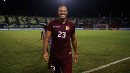 Рондон прошел медосмотр перед переходом в ЦСКА, Промес вновь не играет за «Аякс»