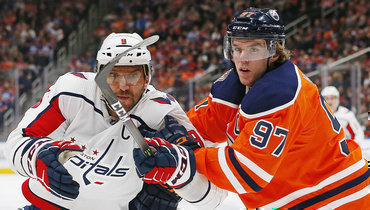 Александр Овечкин и Коннор Макдэвид.